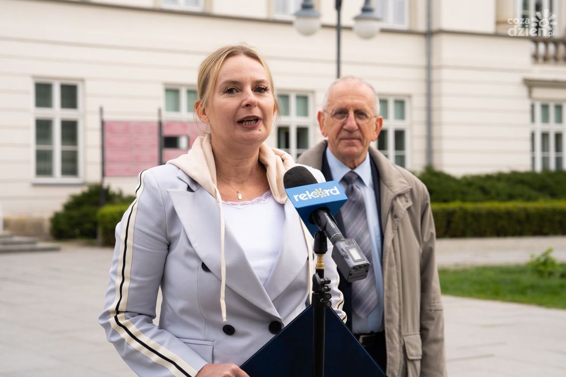 Marta Ratuszyńska zakłada partię polityczną Marta Ratuszyńska zakłada partię polityczną