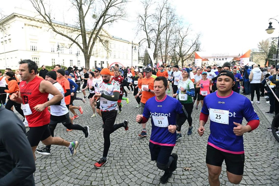 Mateusz Kaczor triumfuje w XVI Biegu Kazików Mateusz Kaczor triumfuje w XVI Biegu Kazików