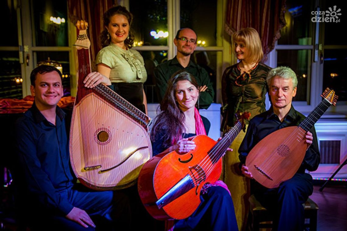 Mazowsze w Koronie w Kozienicach Mazowsze w Koronie w Kozienicach