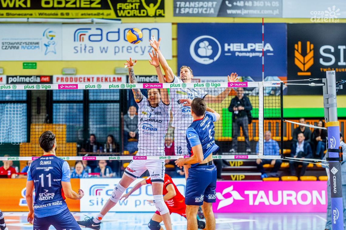 Mecz bez historii. Dominacja ZAKSY w Radomiu i pewna wygrana z Czarnymi 