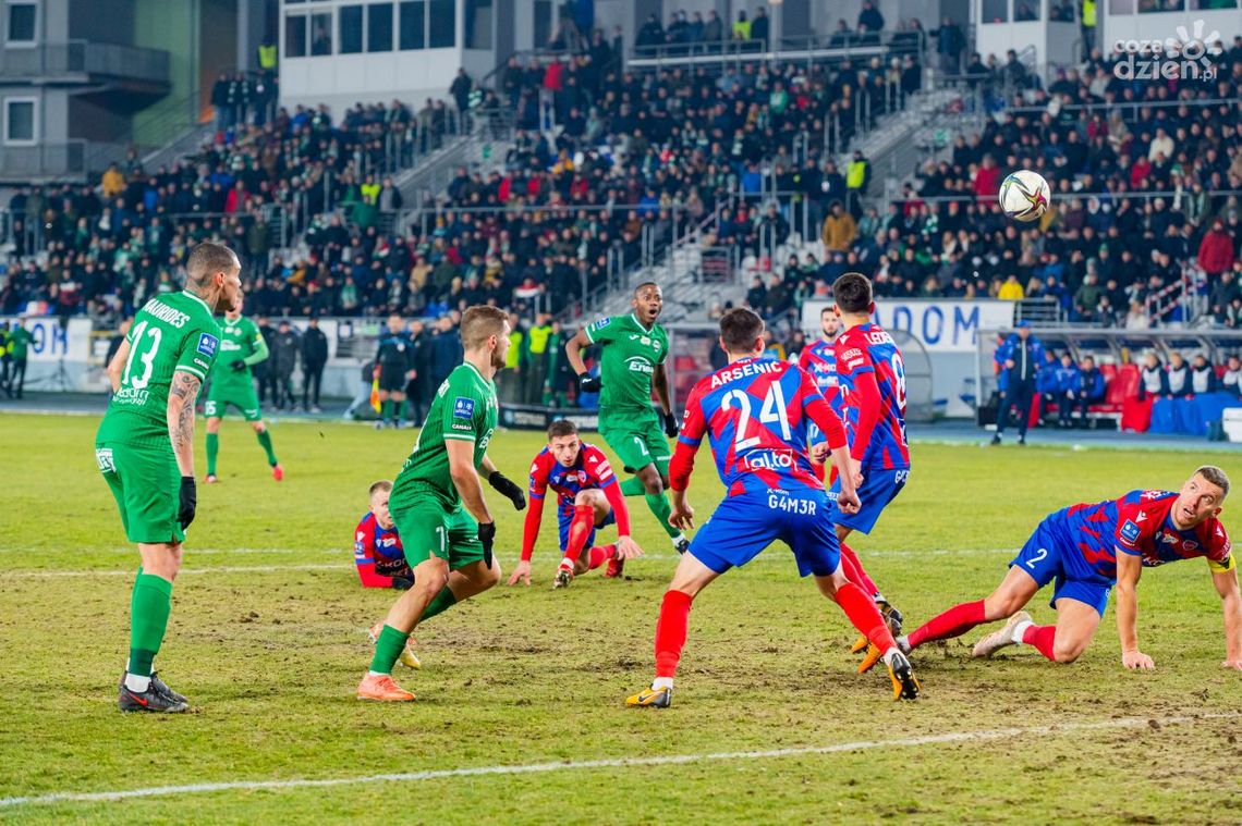 Mecz Rakowa z Radomiakiem w ogólnopolskiej TV. Jest termin spotkania Mecz Rakowa z Radomiakiem w ogólnopolskiej TV. Jest termin spotkania