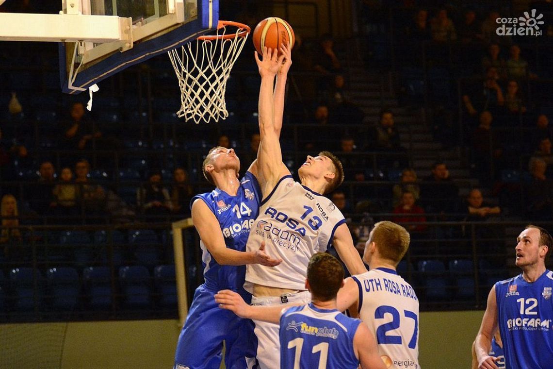 Mecz UTH ROSY Radom z Biofarm Basket w obiektywie (GALERIA)