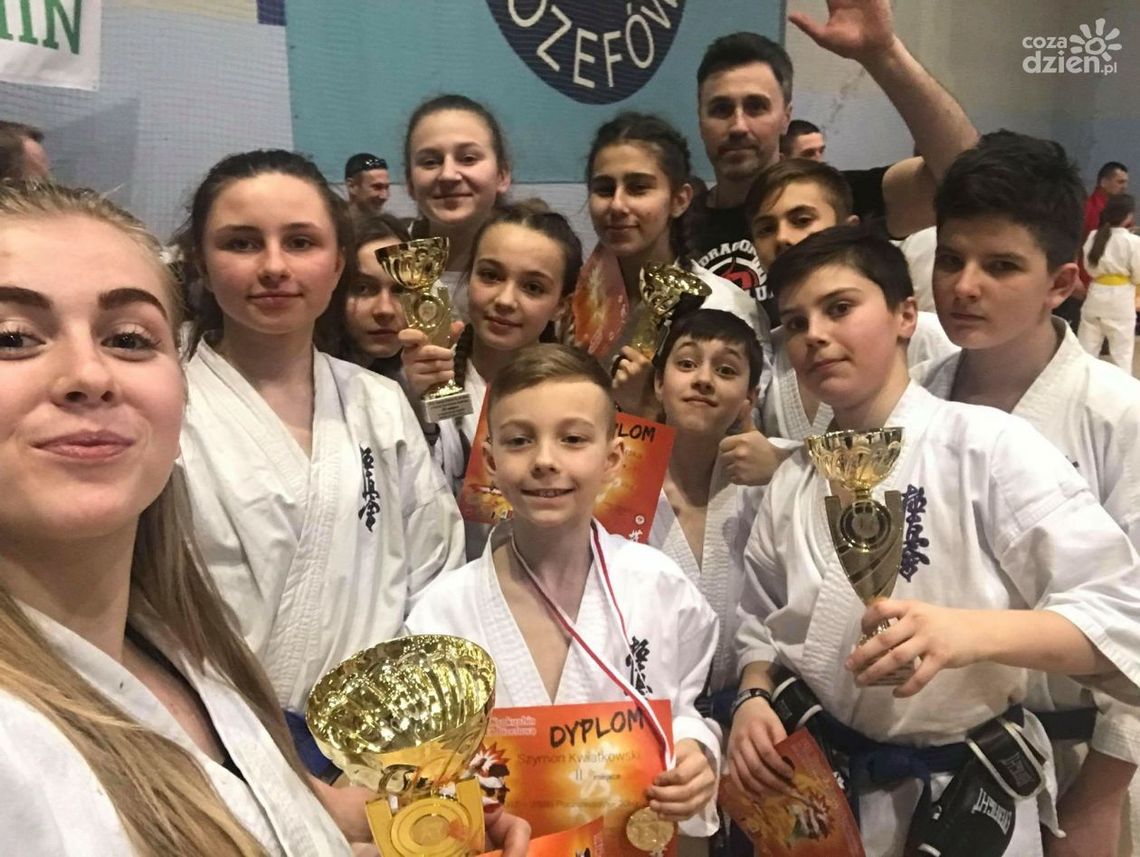 Medalowa zdobycz karateków Dragona Medalowa zdobycz karateków Dragona