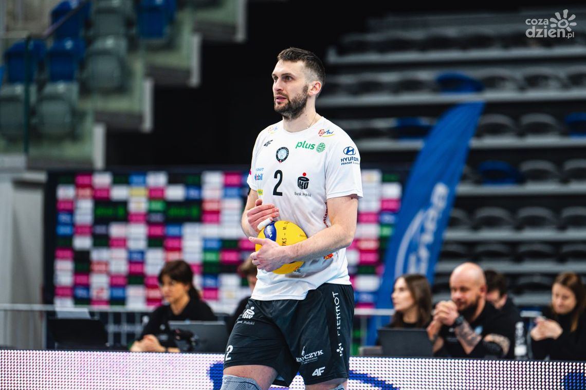 Michał Ostrowski wraca do gry! W sezonie 2024/25 zagra w Enei KKS-ie Kozienice Michał Ostrowski wraca do gry! W sezonie 2024/25 zagra w Enei KKS-ie Kozienice