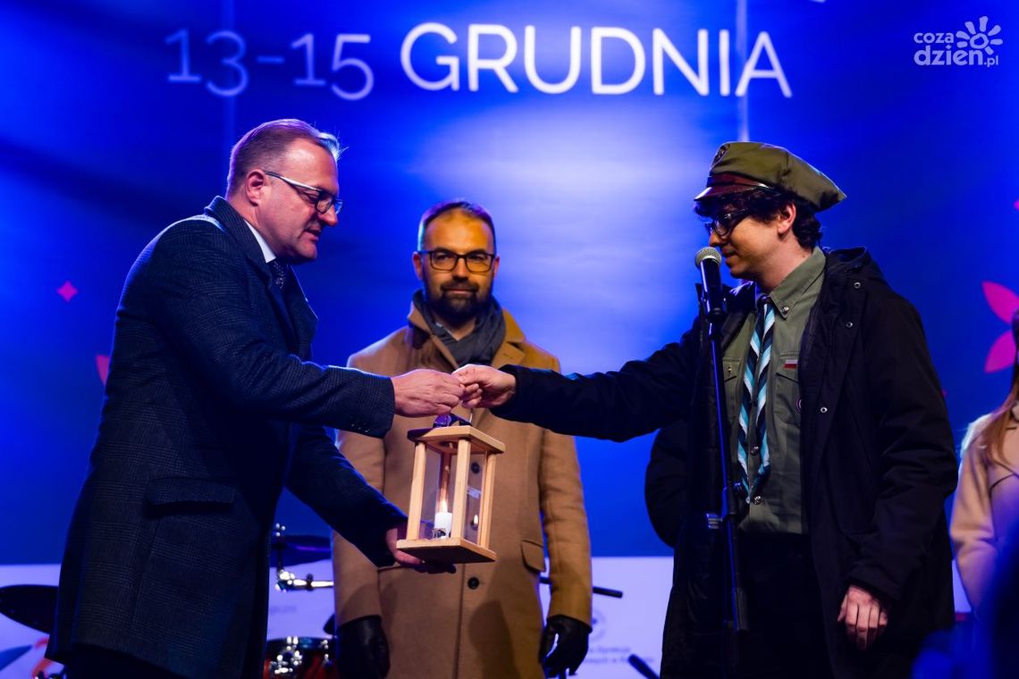 Miejska wigilia przyciągnęła tłumy Miejska wigilia przyciągnęła tłumy