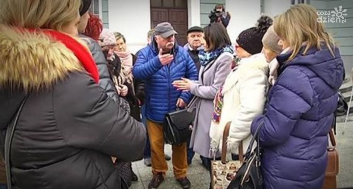 Mieszkańcy protestują w sprawie programu drogowego