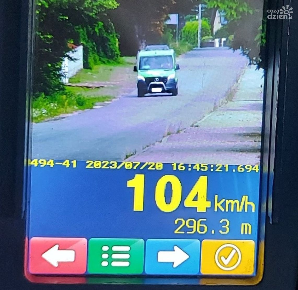 Mieszkaniec Radomia jechał ponad 100 km/h w obszarze zabudowanym