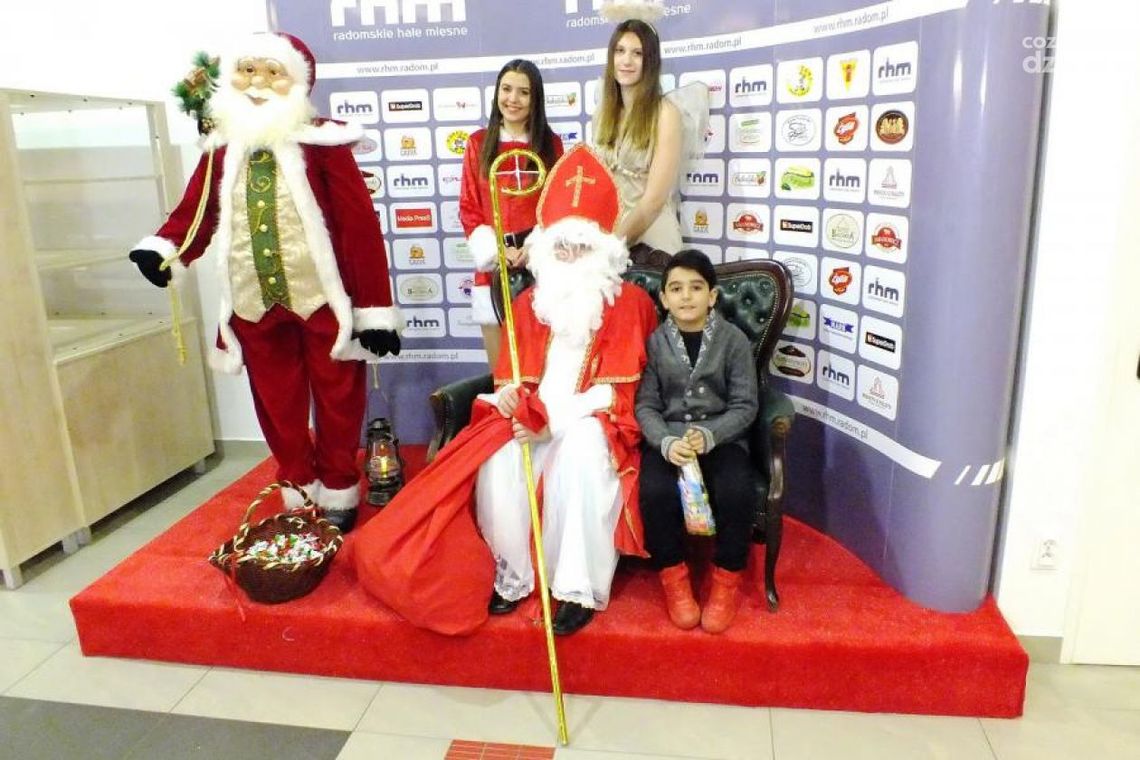 Mikołajki w Radomskich Halach Mięsnych