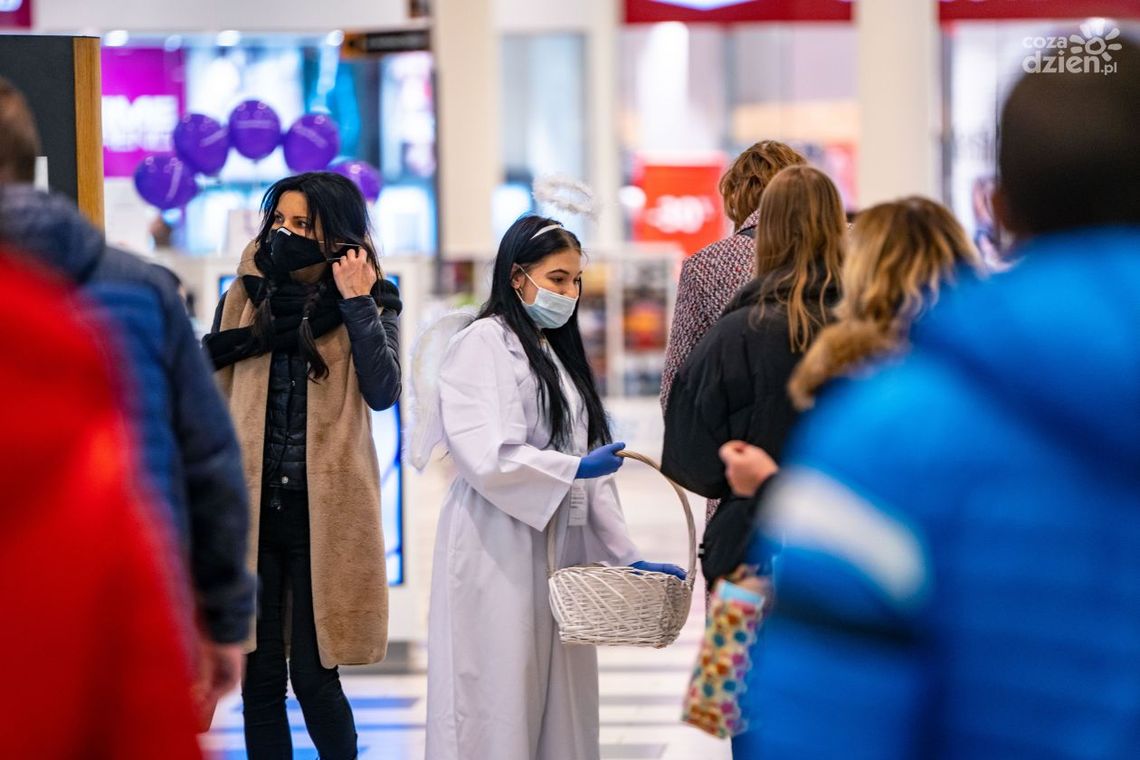 Mikołajkowy weekend. Tłumy na zakupach w Galerii Słonecznej Mikołajkowy weekend. Tłumy na zakupach w Galerii Słonecznej