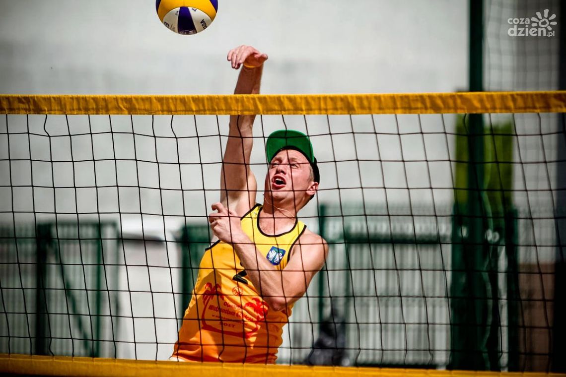 Mistrzostwa Polski pracowników oświaty w siatkówkę plażową