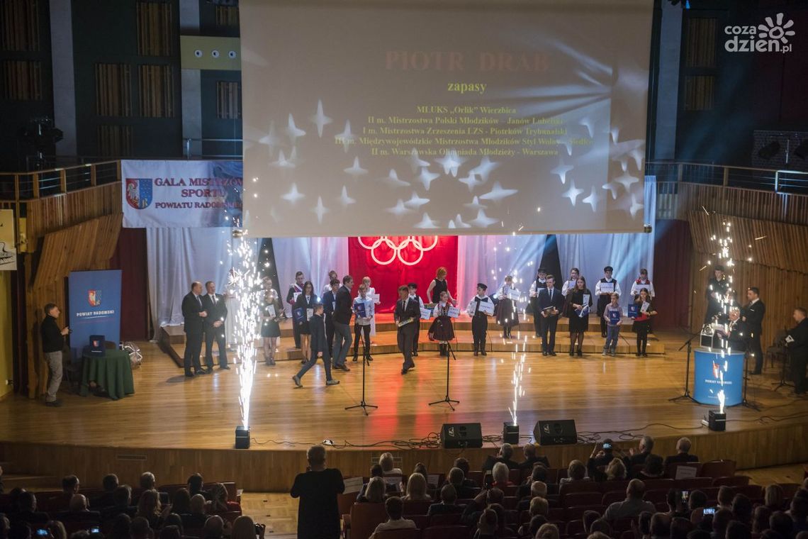 Mistrzowie sportu w powiecie radomskim nagrodzeni