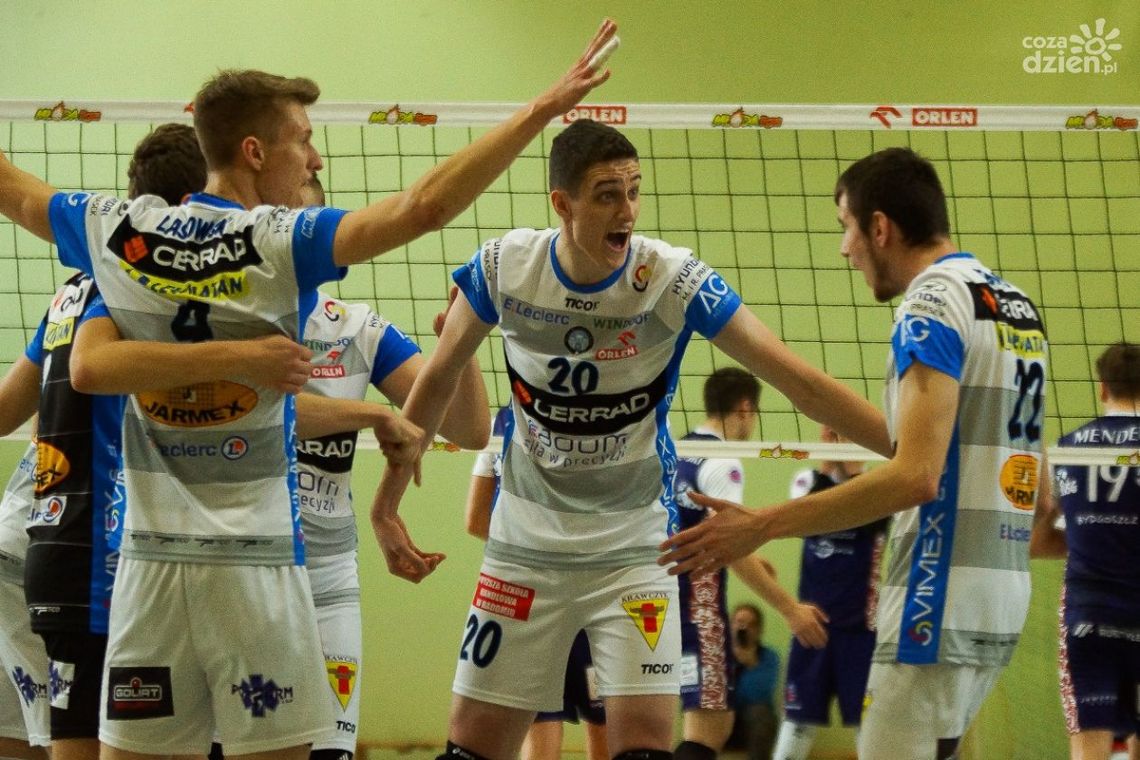 MłodaLiga: Czarni Radom nie dali rady Łuczniczce (VIDEO)