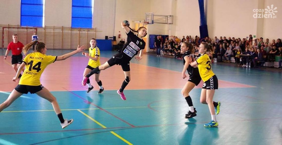 Młode szczypiornistki blisko mistrzostw Polski