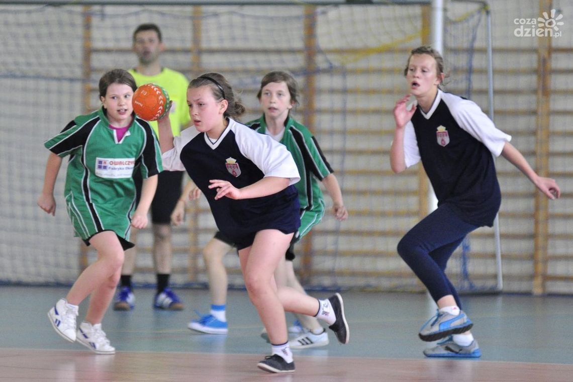 Młode szczypiornistki z Radomia najlepsze w turnieju WSNSiT Młode szczypiornistki z Radomia najlepsze w turnieju WSNSiT
