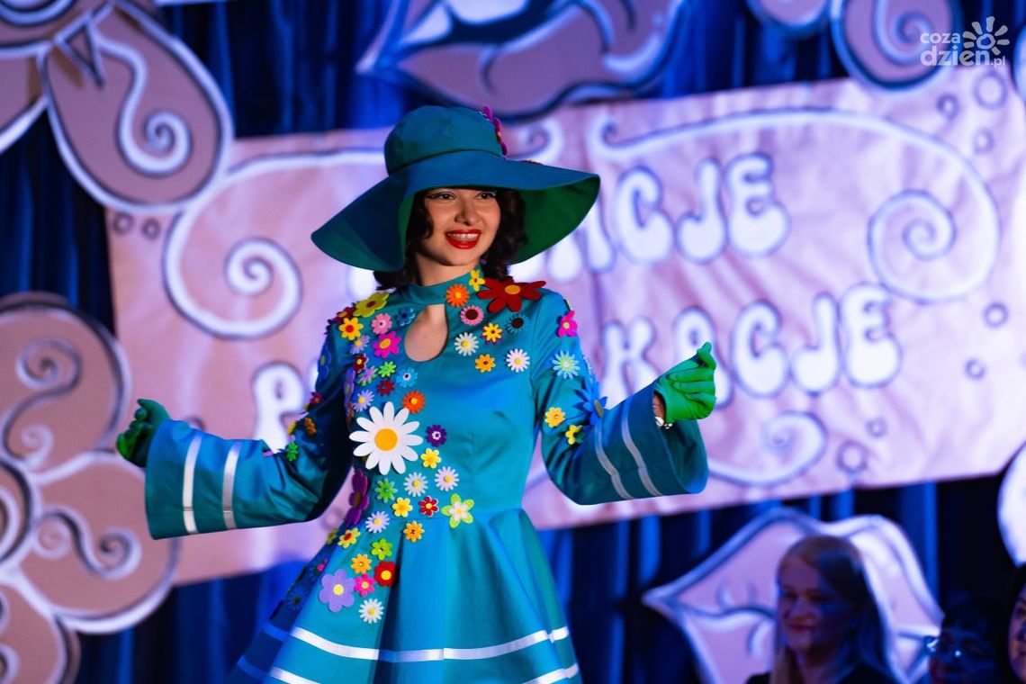 Młodzi projektanci rozbudzają wyobraźnię w konkursie mody Młodzi projektanci rozbudzają wyobraźnię w konkursie mody