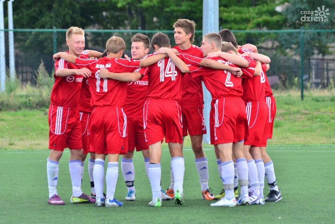 Młodzież Broni pokonała Oskara Przysucha Młodzież Broni pokonała Oskara Przysucha