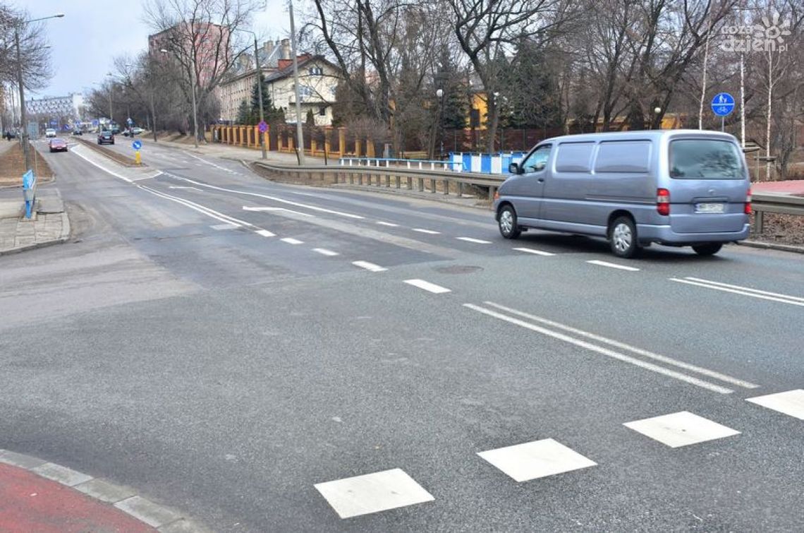 Mogą wystąpić utrudnienia w ruchu! Mogą wystąpić utrudnienia w ruchu!