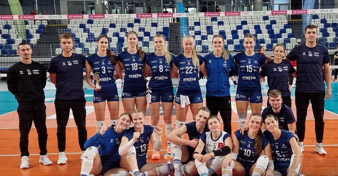 Moya Radomka Radom na podium turnieju w Mielcu w ostatnim sprawdzianie przed ligą