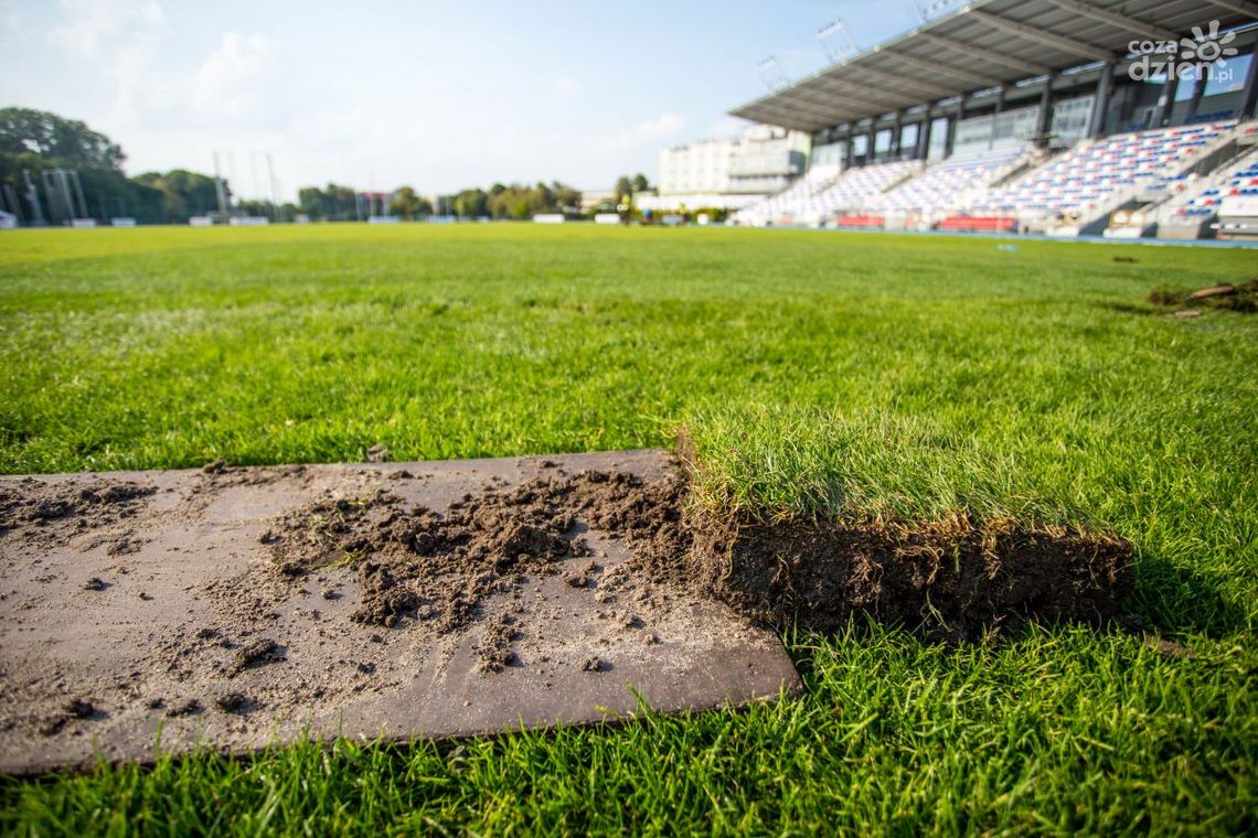 Murawa dobra tylko dla Broni? Temat wrócił po pojedynku Radomiaka ze Stalą Mielec