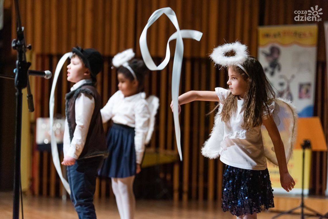 „Muzyczne Anioły” wystąpiły w Zespole Szkół Muzycznych