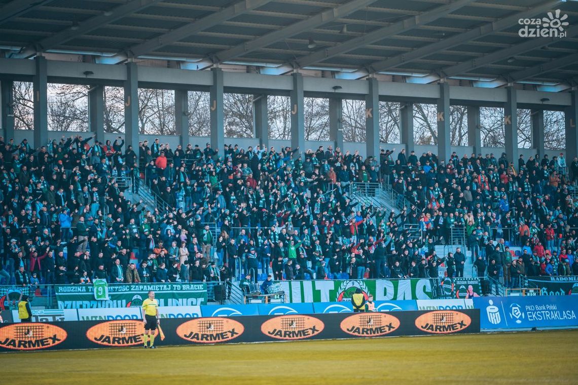 Na dwa ostatnie mecze Radomiaka Radom wejdziesz taniej. Sprawdź warunki promocji Na dwa ostatnie mecze Radomiaka Radom wejdziesz taniej. Sprawdź warunki promocji