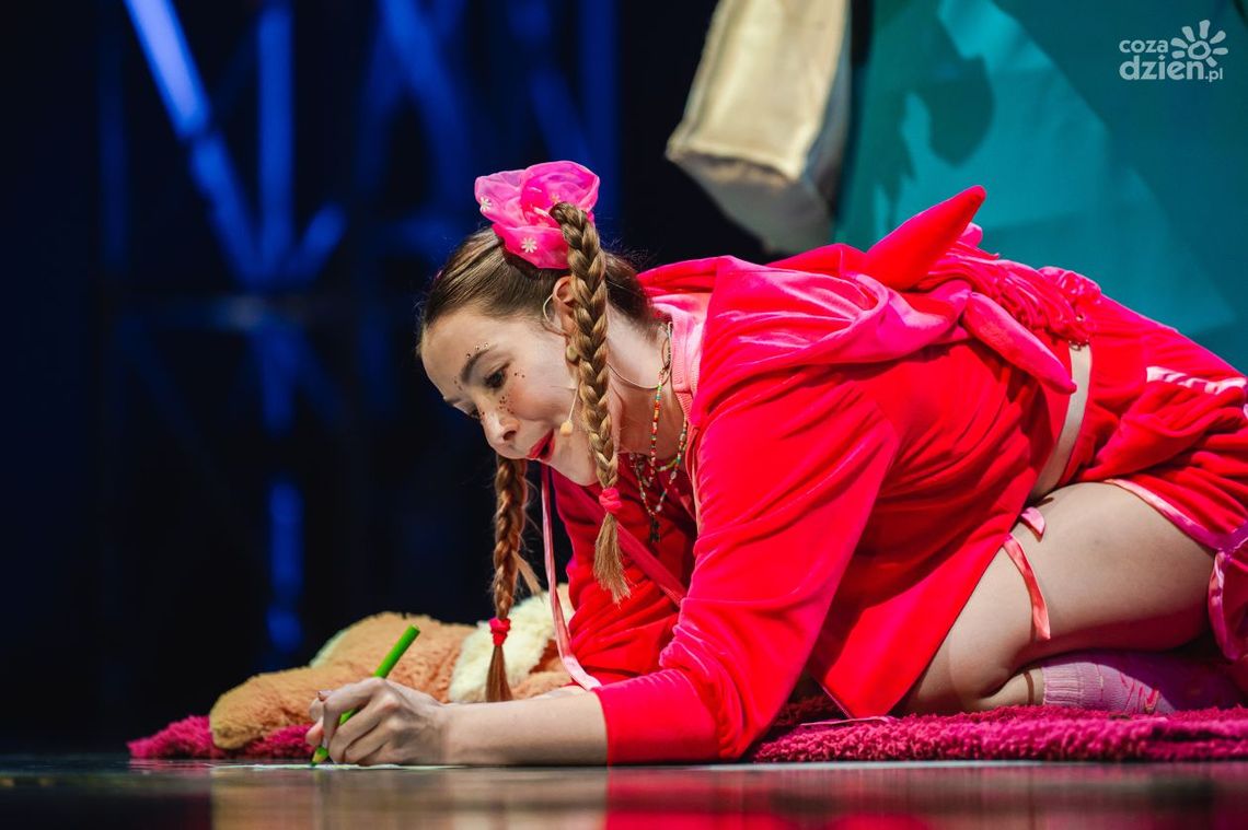 Na ferie do teatru. "Jak zostałam wiedźmą" dla młodych widzów Na ferie do teatru. "Jak zostałam wiedźmą" dla młodych widzów