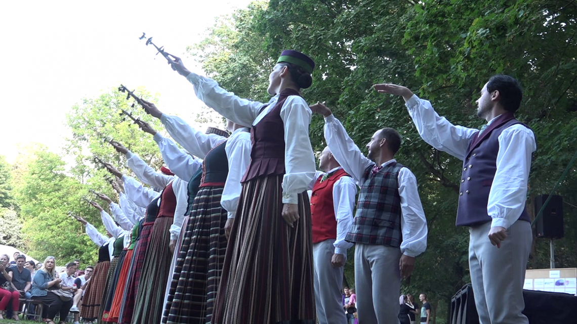 Na łotewską nutę. Barwnie w Orońsku Na łotewską nutę. Barwnie w Orońsku