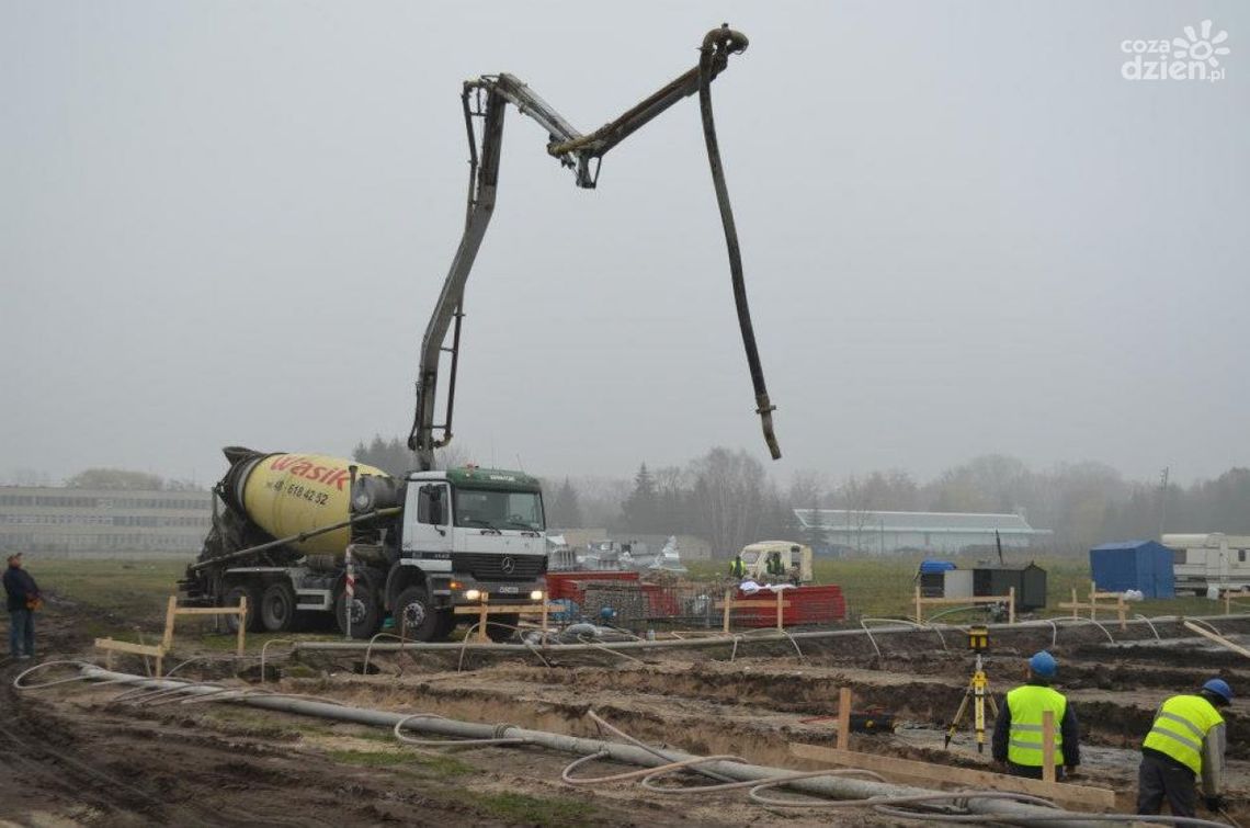 Na lotnisku na Sadkowie praca wre Na lotnisku na Sadkowie praca wre