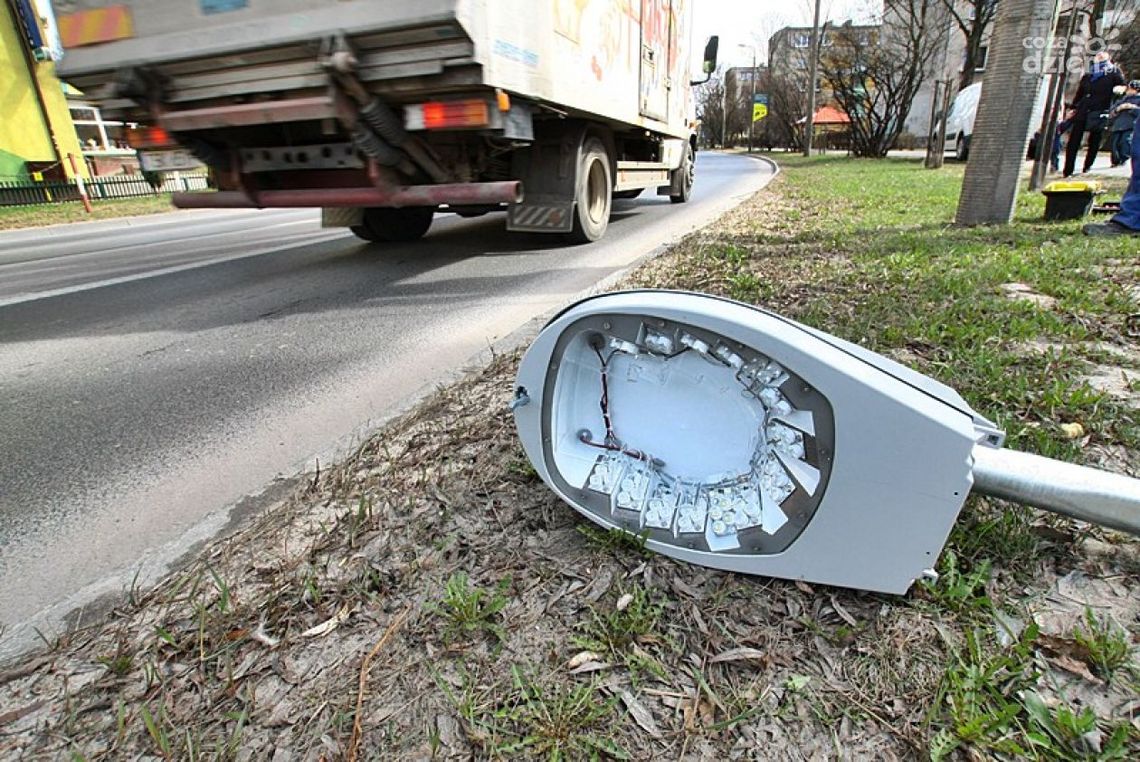 Na Mieszka I ciemno...