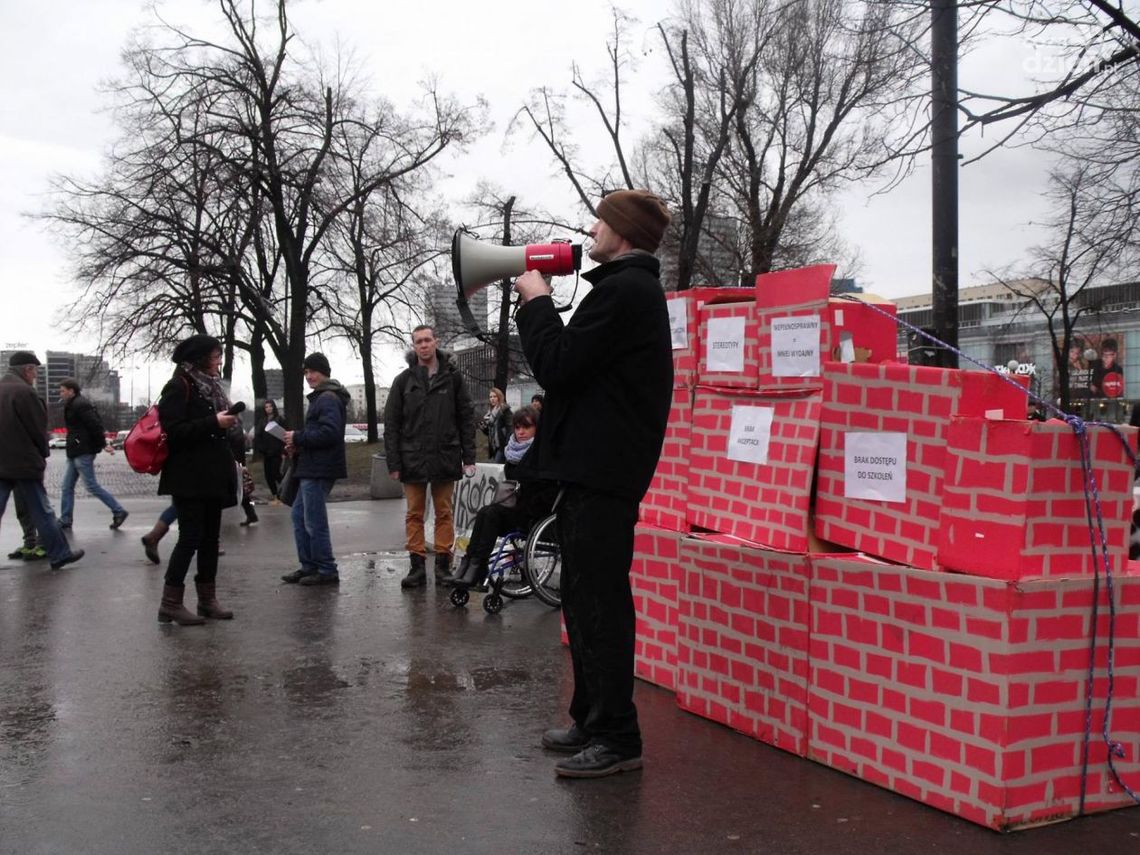 Na Placu Jagiellońskim skruszą mury!