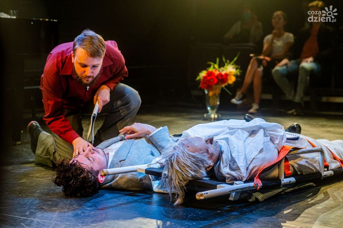 Na początek "Zbrodnia z premedytacją"