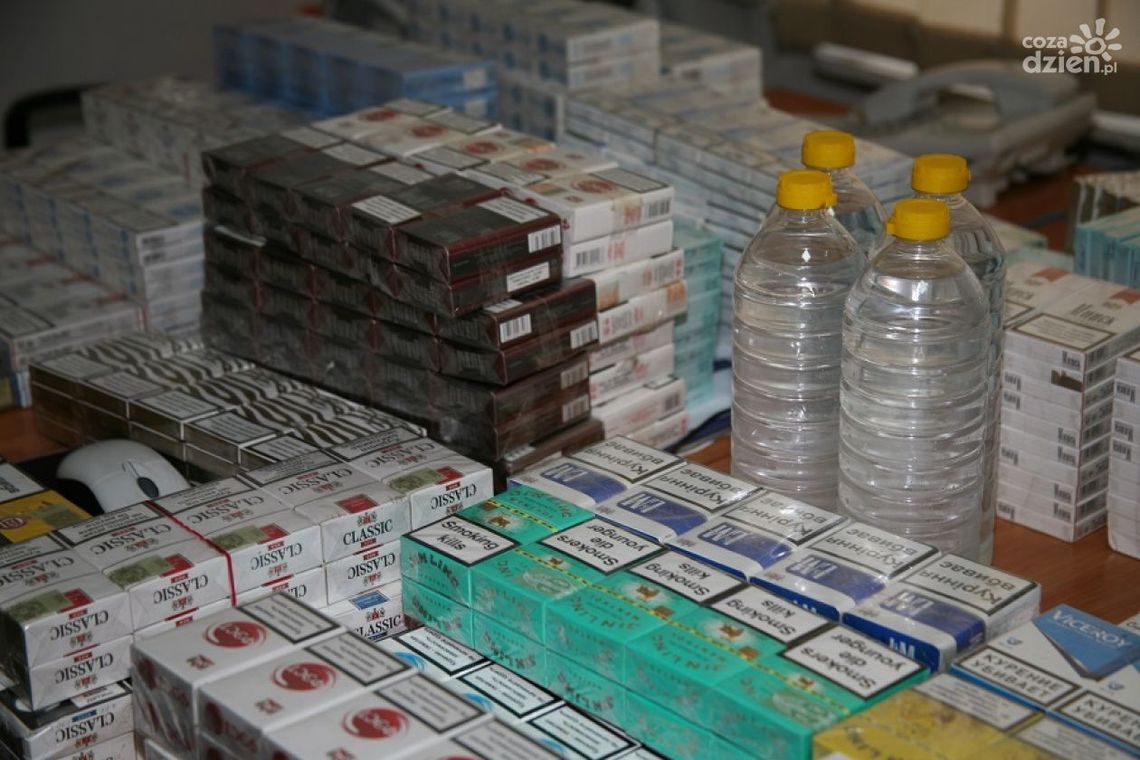 Na targu przy ul. Struga handlowali lewymi papierosami