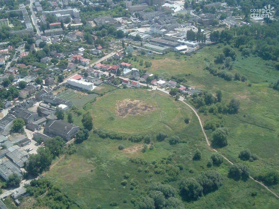 Nad Mleczną na rowerze i rolkach za pół miliona Nad Mleczną na rowerze i rolkach za pół miliona