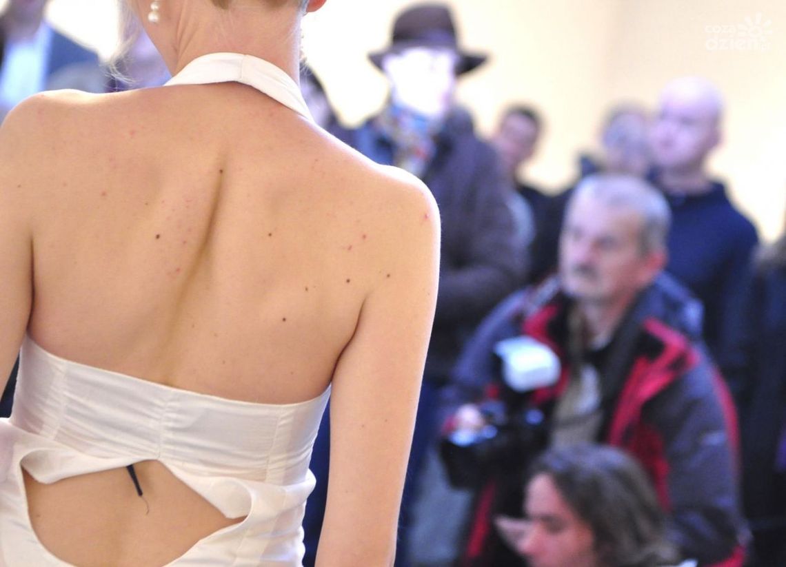 Nagość i cierpienie czyli performance Agnes Janich