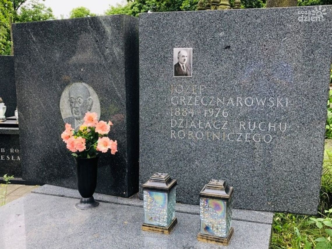 Nagrobek Grzecznarowskiego do remontu 