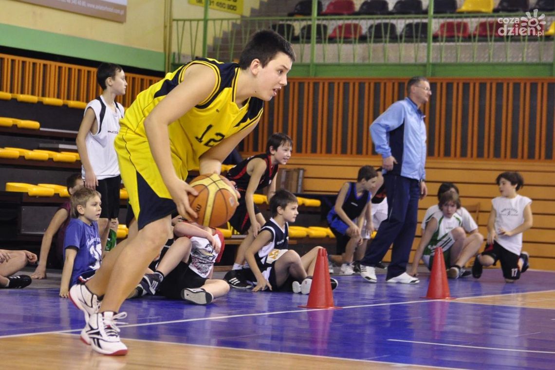 Najmłodsi ćwiczyli pod okiem zawodników Rosy