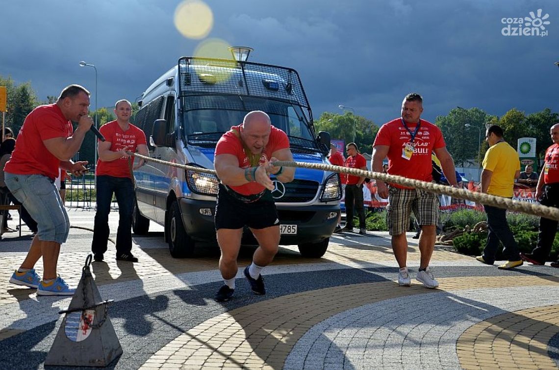 Najsilniejsi mundurowi w Radomiu! - ZOBACZ VIDEO