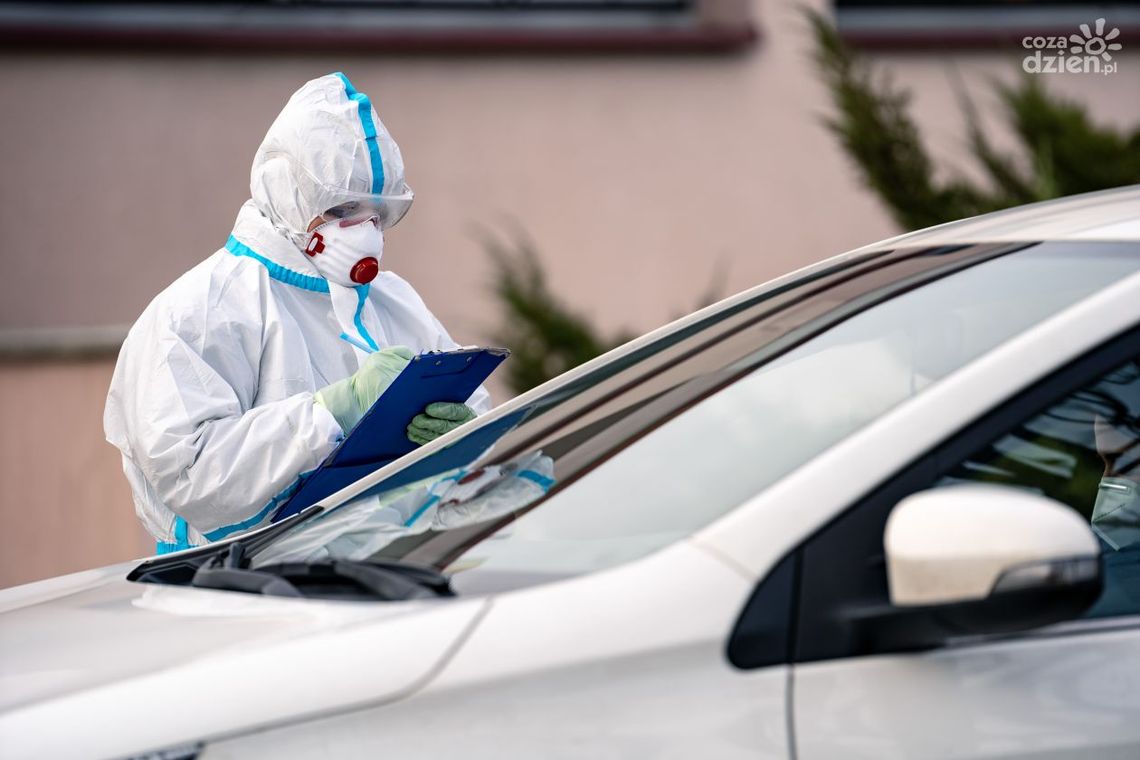 Najwięcej zakażeń od początku pandemii Najwięcej zakażeń od początku pandemii