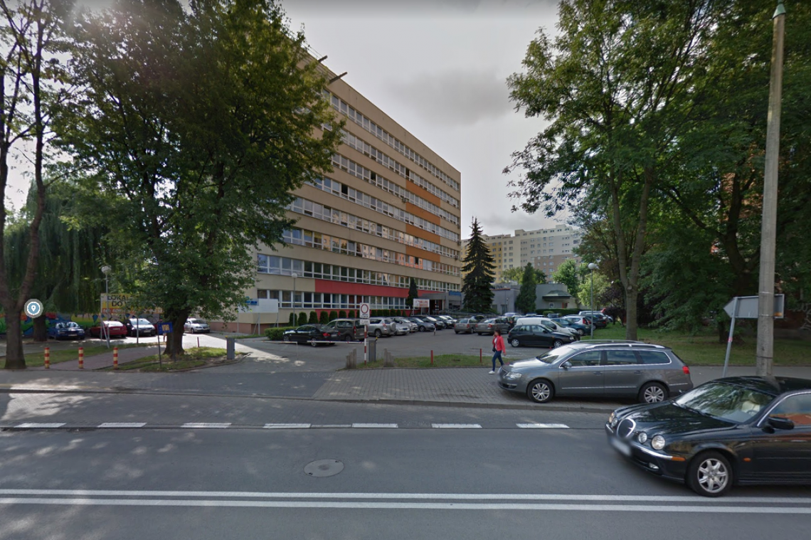 Napad w centrum miasta. Pobili i okradli 40-latka