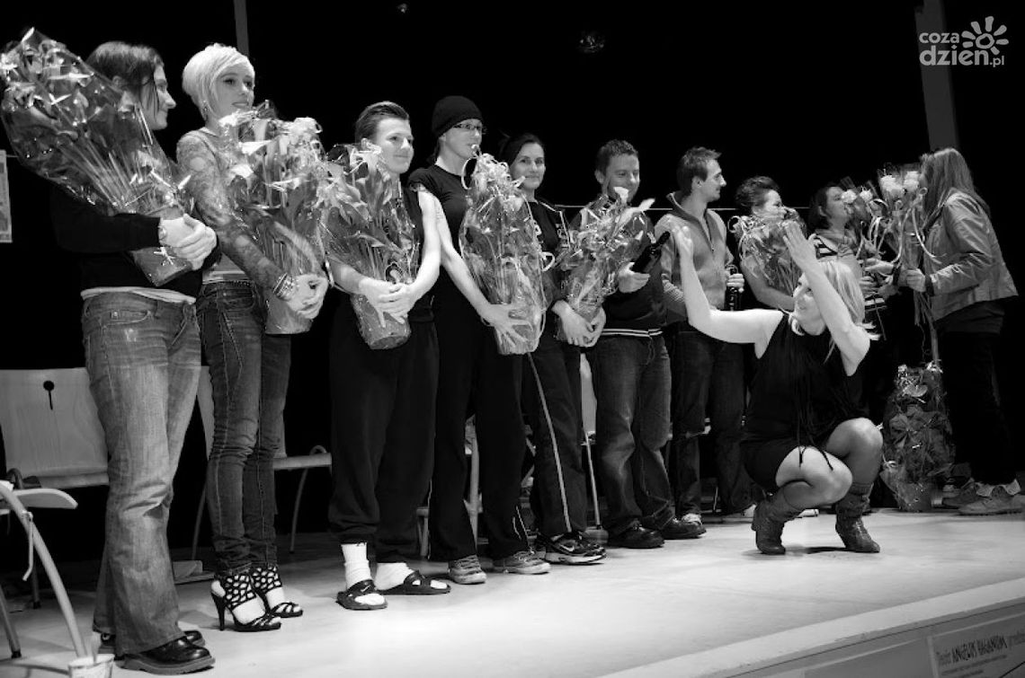 Nasi ludzie w Hadze czyli "Nadzy i martwi"