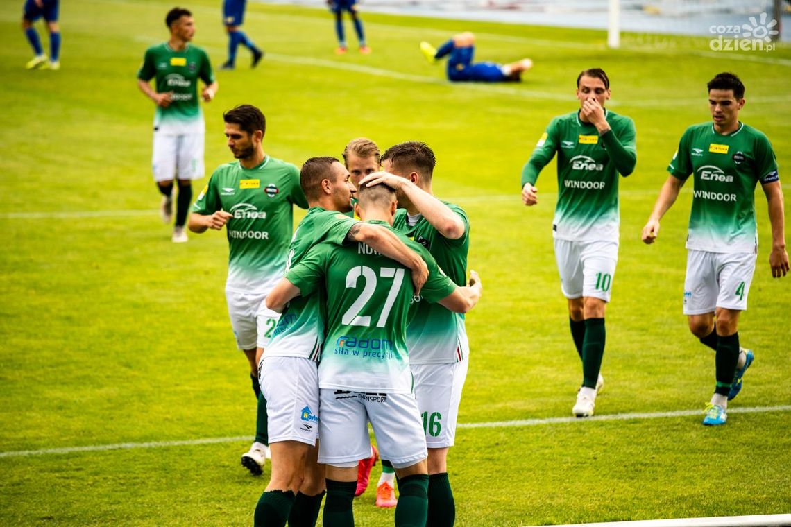 Nerwy, których być nie powinno. Radomiak pokonał Wigry, ale nie bez problemów Nerwy, których być nie powinno. Radomiak pokonał Wigry, ale nie bez problemów