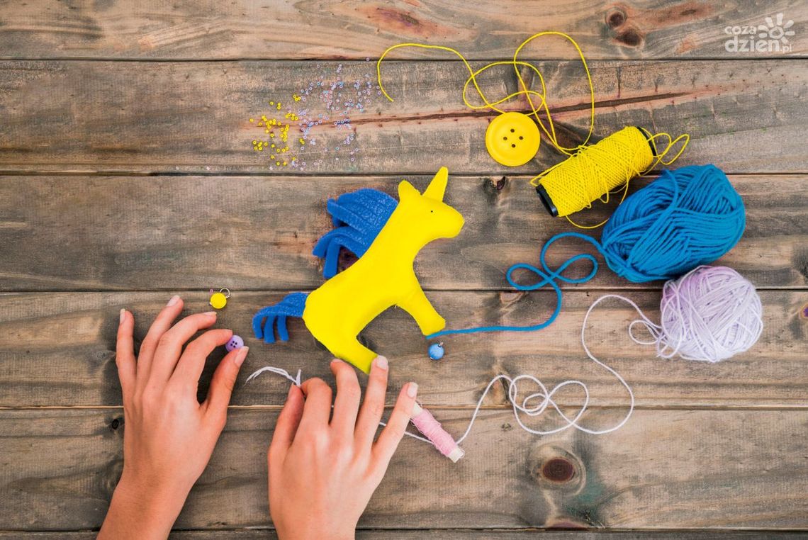 Nici solidarności. Uszyjmy pluszaki dla dzieci z Ukrainy