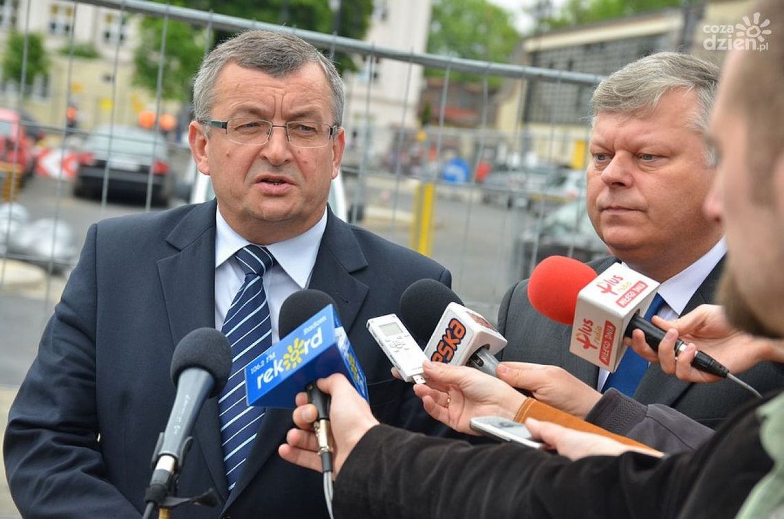 Nie oddadzą dworca w terminie? Nie oddadzą dworca w terminie?