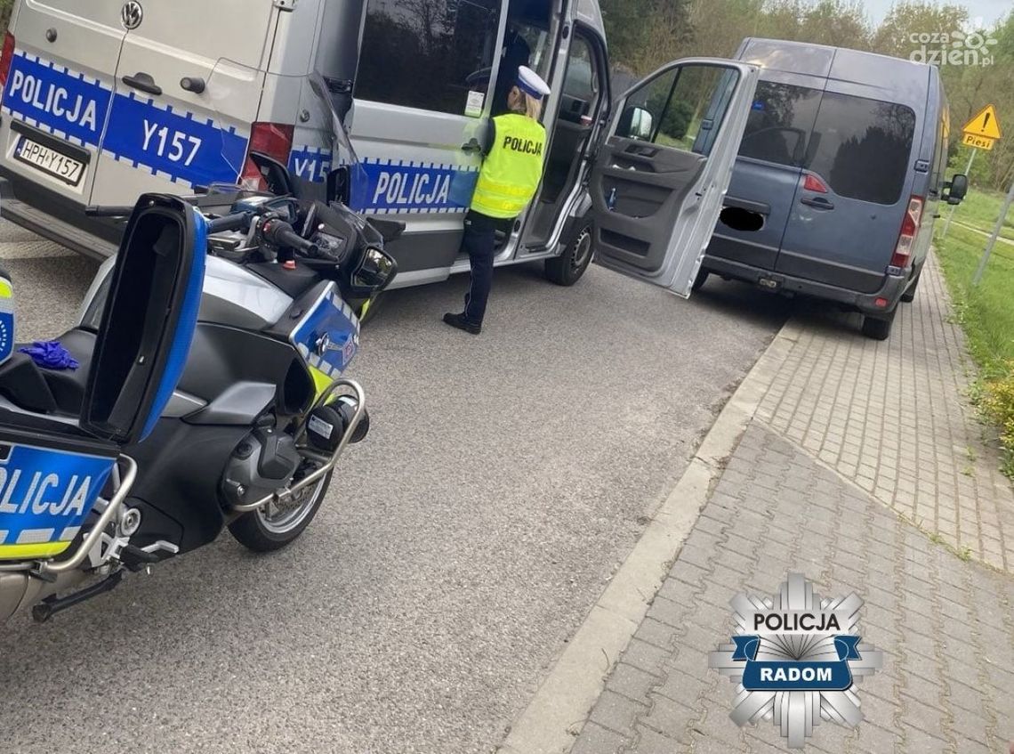 Nie zatrzymał się do kontroli, bo mu się śpieszyło