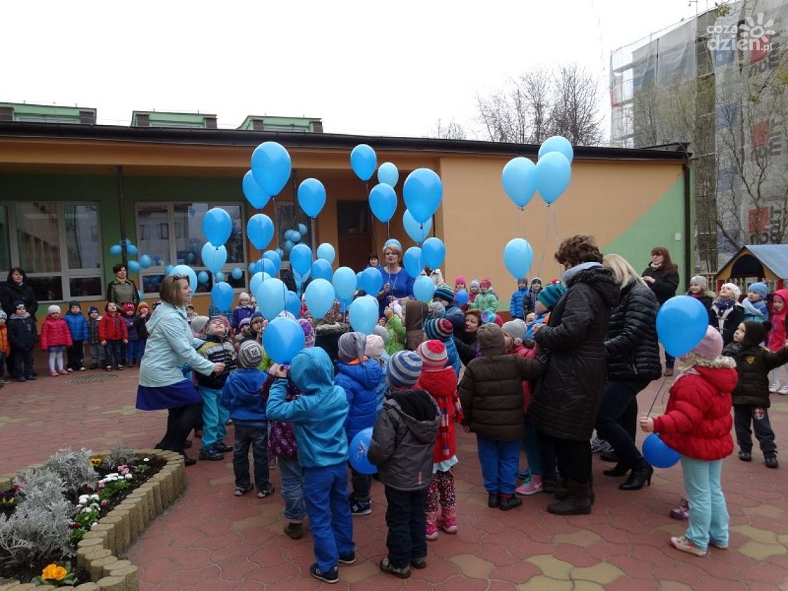 Niebieski dzień w Publicznym Przedszkolu nr 3 w Radomiu