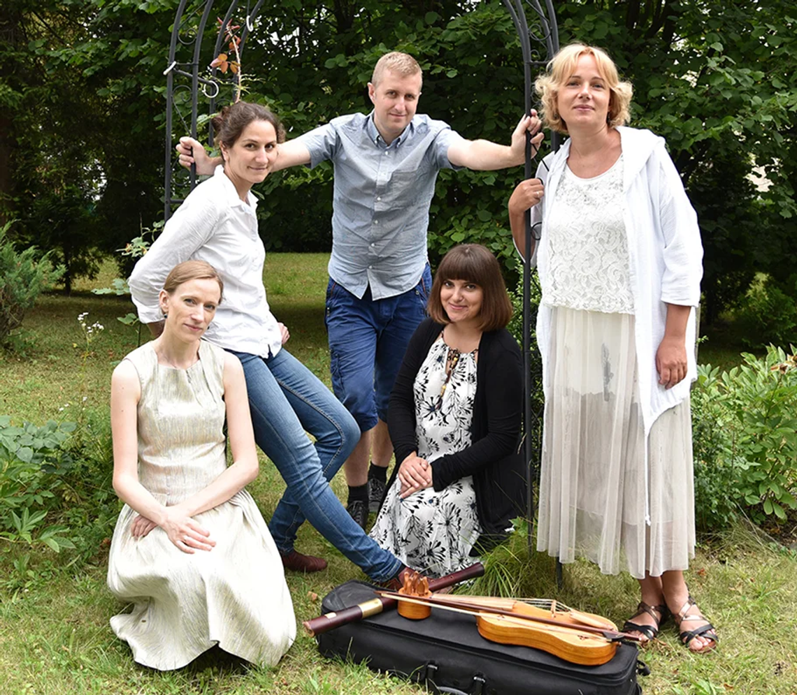 Niech zabrzmi muzyka dawna...