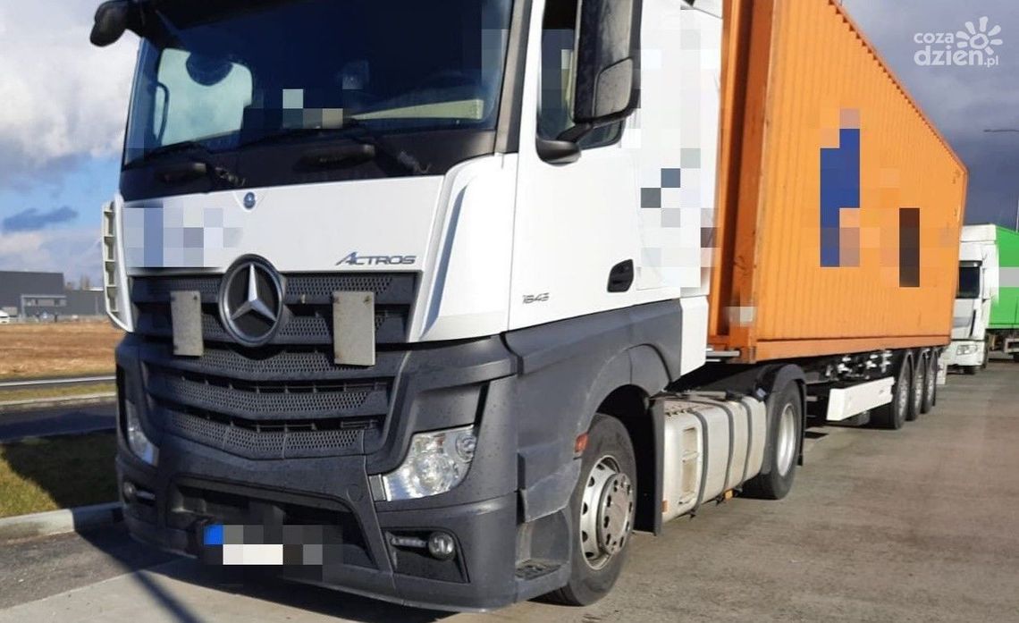 Niedozwolona przeróbka instalacji tachografu Niedozwolona przeróbka instalacji tachografu