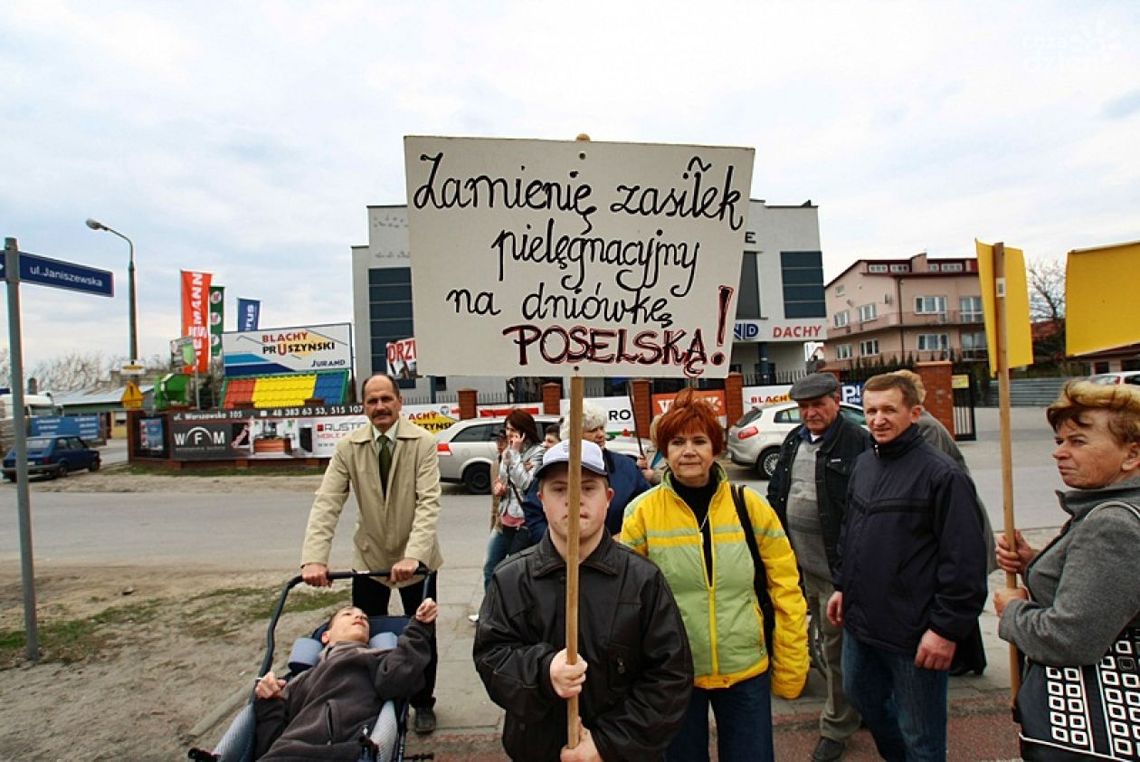 Niepełnosprawni wyszli na ulicę
