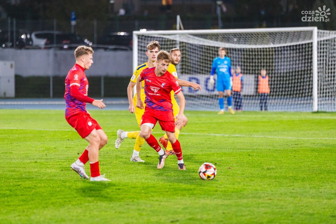 Nieskuteczna Broń Radom przegrała z Unią Skierniewice