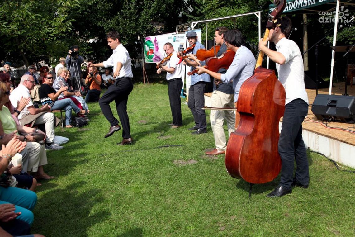 "Niespodziewany Początek Jesieni" w rytmie czardasza